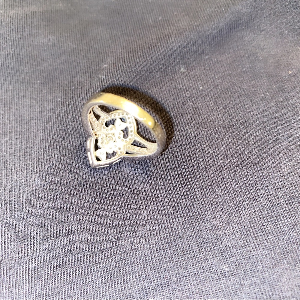Diamond Ring - Picture 5 of 7